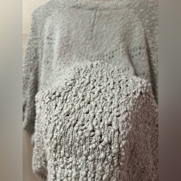 ⚪️ Cozy Knit Women's Short Sleeve Zip Up Sweater Size Small - Picture 7 of 7